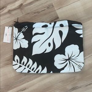 ALOHA Collection Waipio Black & White Max Bag